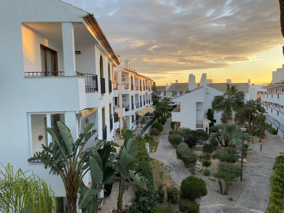 Alfaz Del Sol Apartment ลาลฟาส เดล ปี ภายนอก รูปภาพ